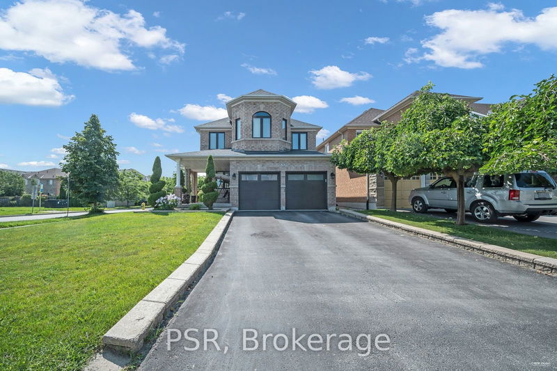 home for lease on Lower-1 Queen Isabella Crescent