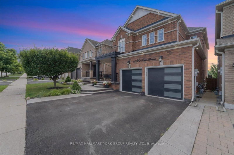 28 West Park Ave, Bradford West Gwillimbury, L3Z 0A8 | Image 2