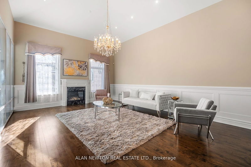 760 Woodland Acres Cres  Vaughan, L6A 1G2 | Image 23