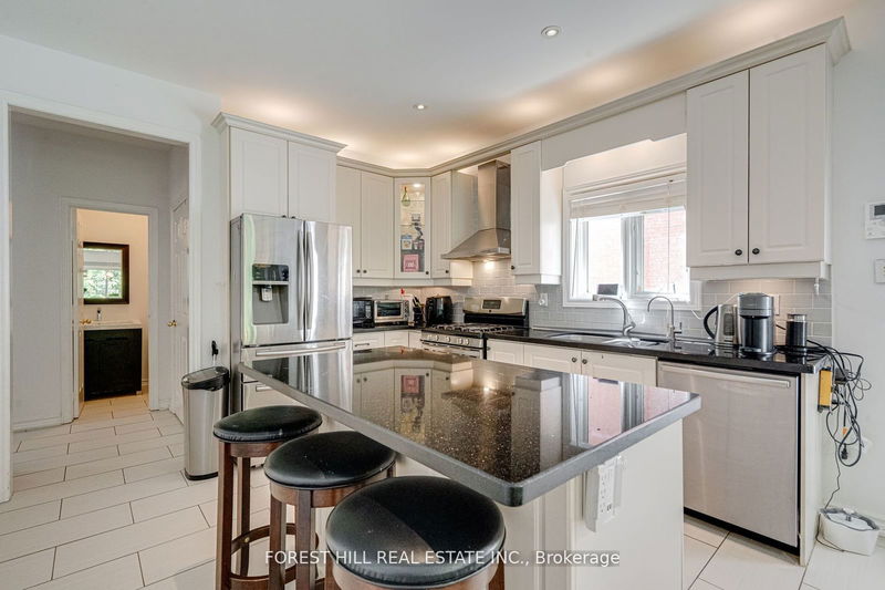 16 Rawlings Ave  Richmond Hill, L4S 1B4 | Image 12