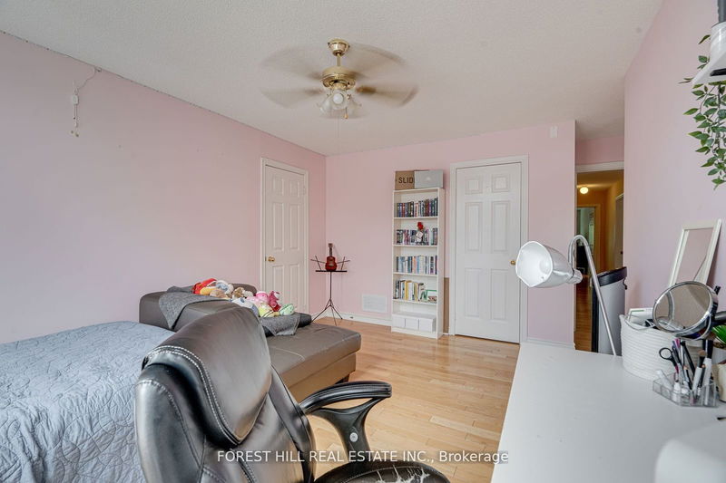 16 Rawlings Ave  Richmond Hill, L4S 1B4 | Image 17