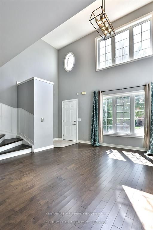home for lease on 68 Sunburst Crescent