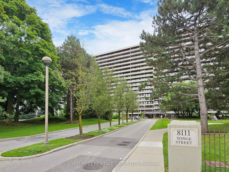  1604 - 8111 Yonge St  Markham, L3T 4V9 | Image 1