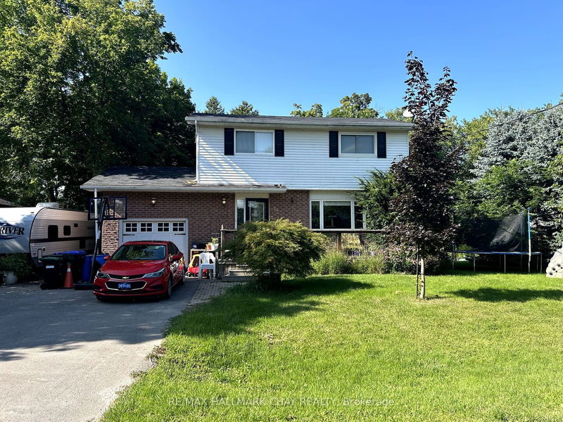 home for lease on 34 Boyne Crescent