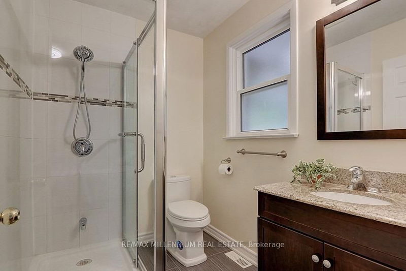 96 Baker Ave W Richmond Hill, L4C 1X4 | Image 23