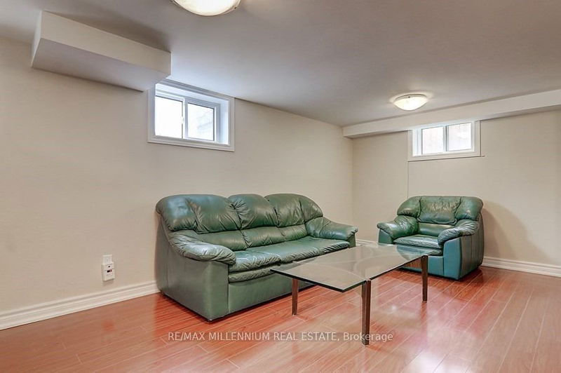 96 Baker Ave W Richmond Hill, L4C 1X4 | Image 29