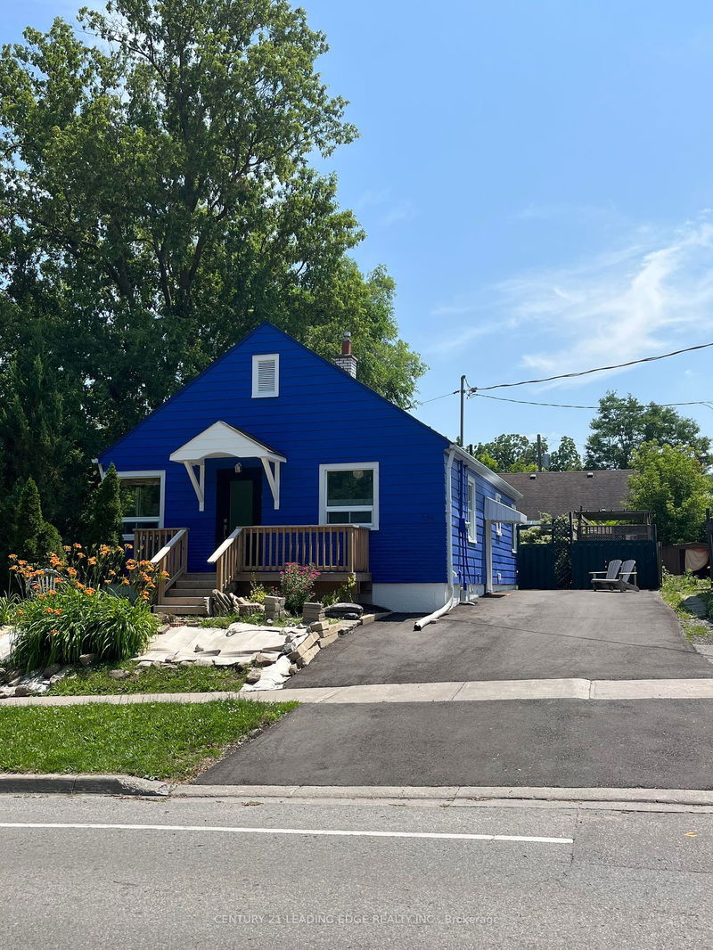 home for lease on BSMT-754 Srigley Street