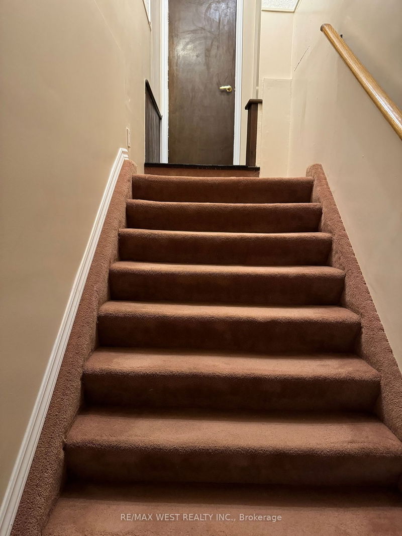 home for lease on 91 Bond Crescent