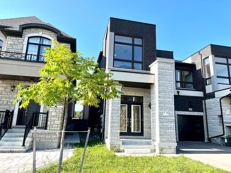 home for lease on 44 Hewison Avenue