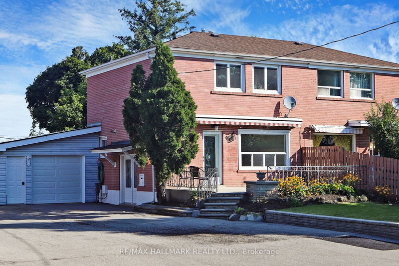 247 Demaine Cres  Richmond Hill, L4C 2W4 | Image 1