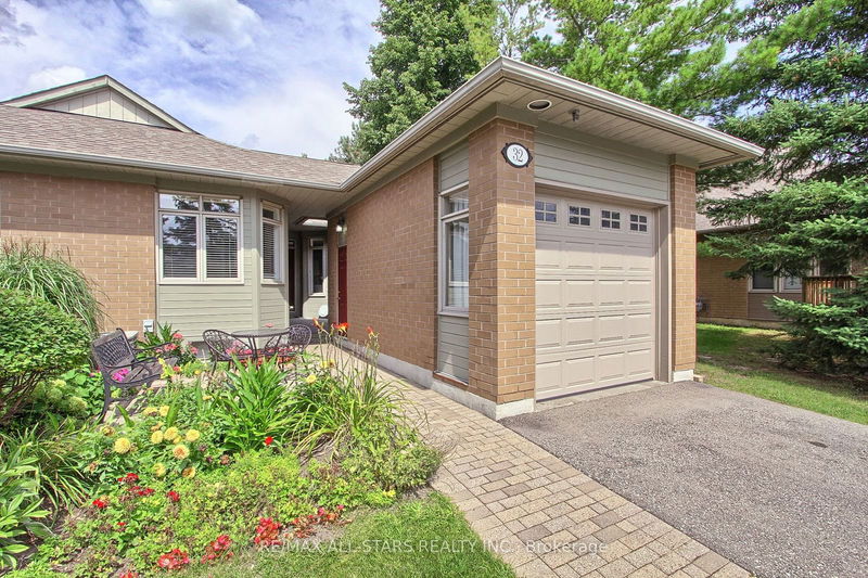 home for sale on 142-32 Celebrity Greens Way