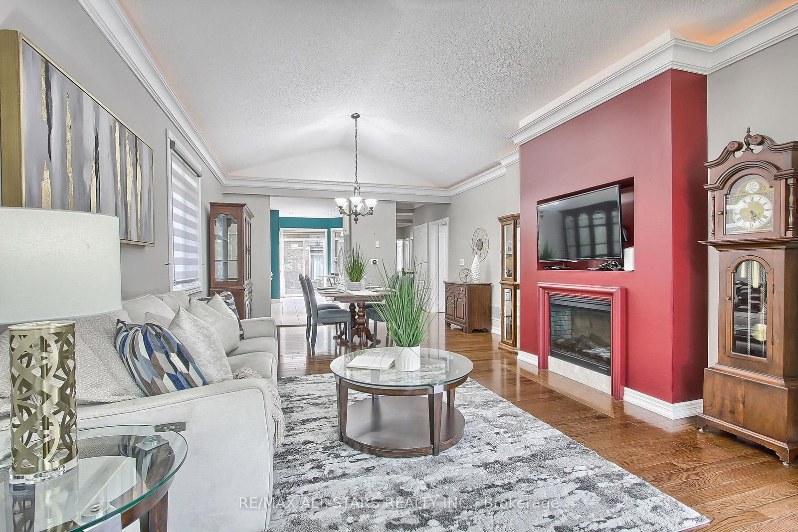 Listing Image 13