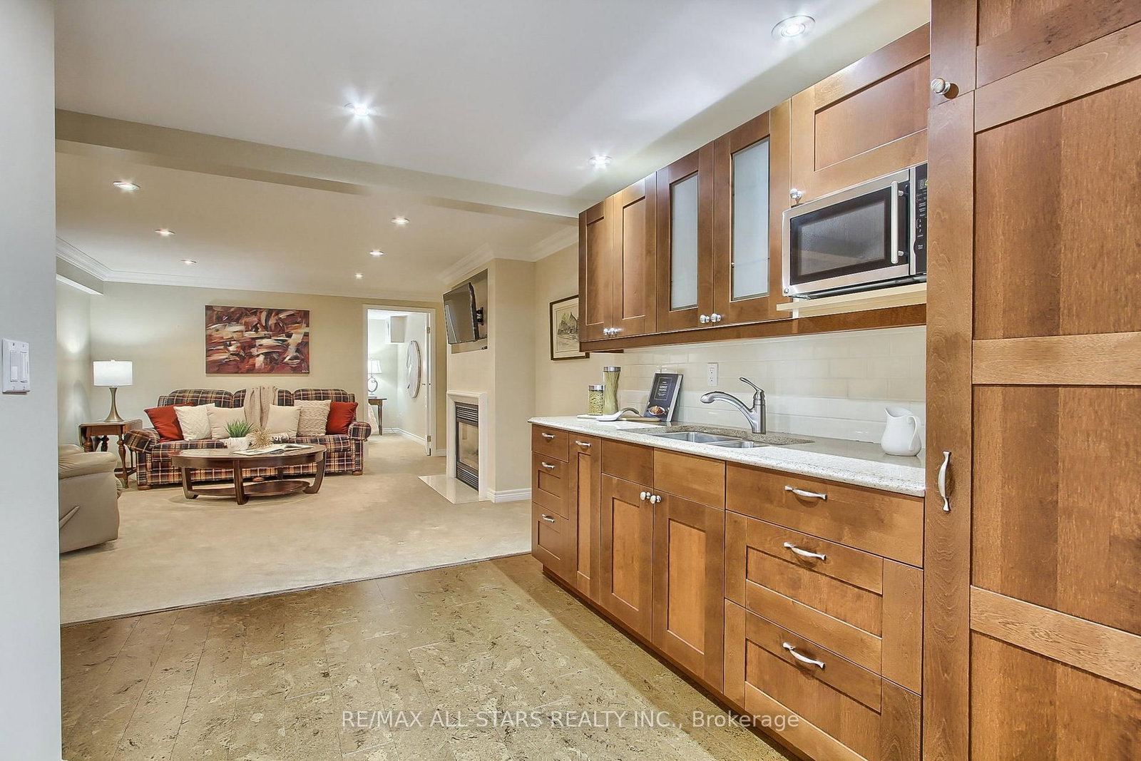 Listing Image 22