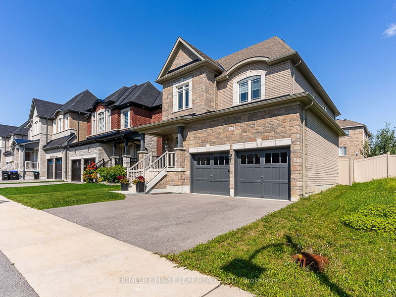 312 Chelsea Cres  Bradford West Gwillimbury, L3Z 4J4 | Image 3