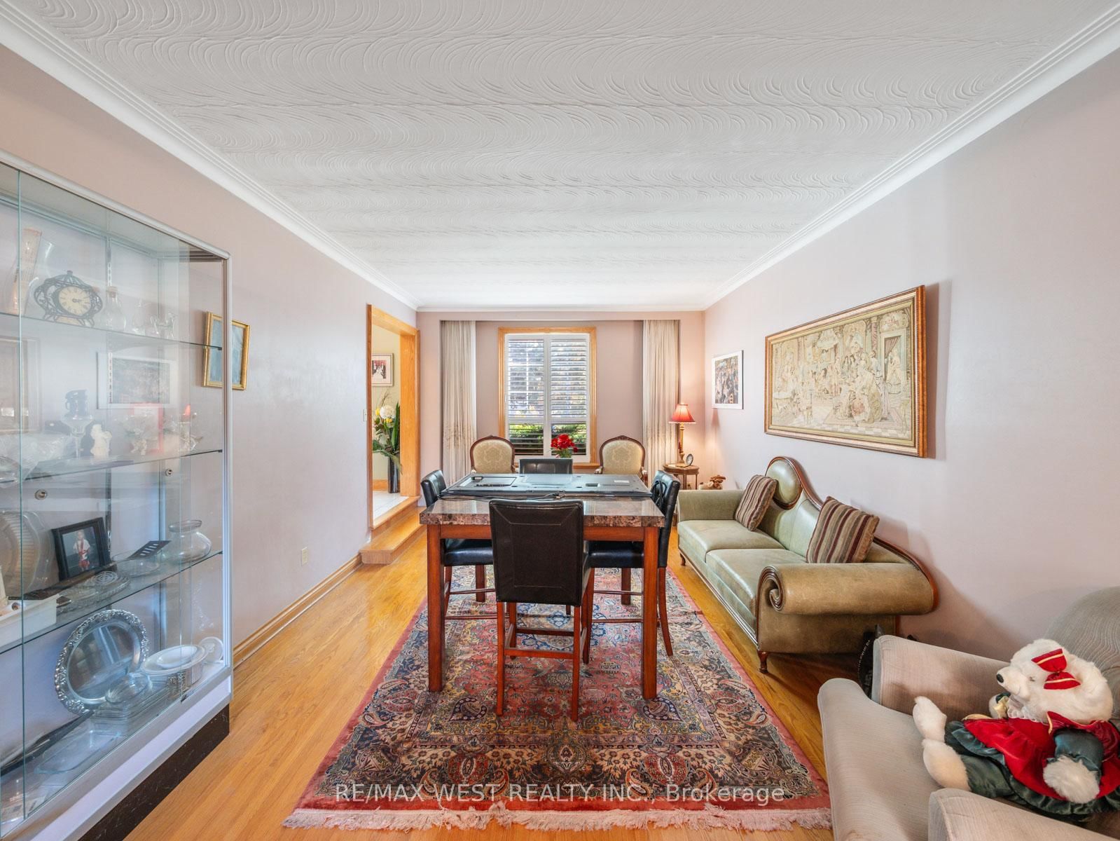 Listing Image 18