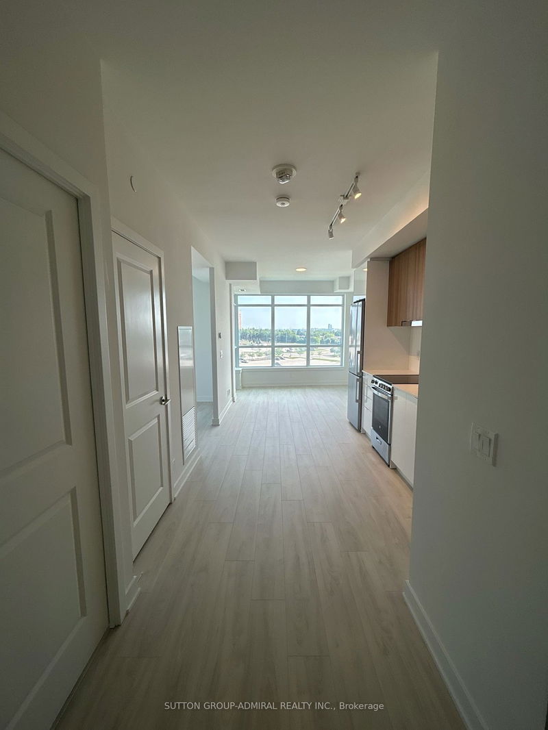 home for lease on 529-50 Upper Mall Way