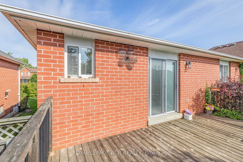 1289 Vincent Cres  Innisfil, L9S 1Z8 | Image 30