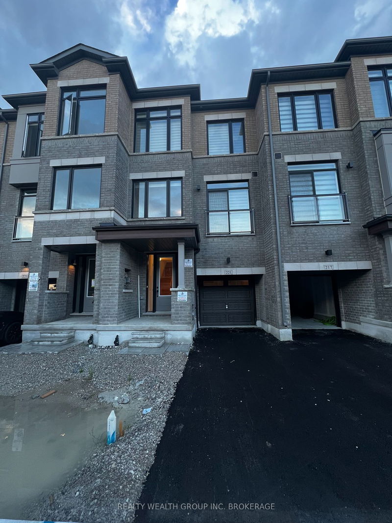 home for lease on 221 Tennant Circle