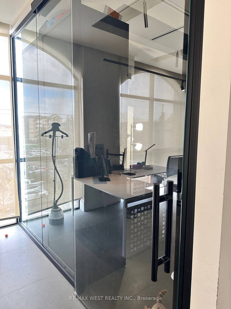 308 - 10376 Yonge St, Richmond Hill, L4C 3B8 | Image 3