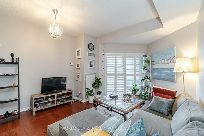  204 - 8 Maison Parc Crt  Vaughan, L4J 9K5 | Image 9