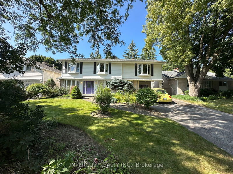 home for sale on 115 Harding Boulevard