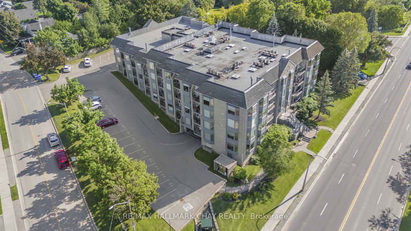  401 - 85 Wellington St W Aurora, L4G 2P2 | Image 26