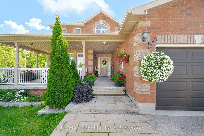 2233 Nevils St  Innisfil, L9S 0E2 | Image 2