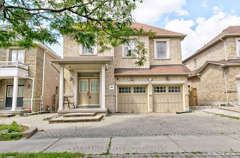 12 Ferretti St  Vaughan, L6A 0H7 | Image 2