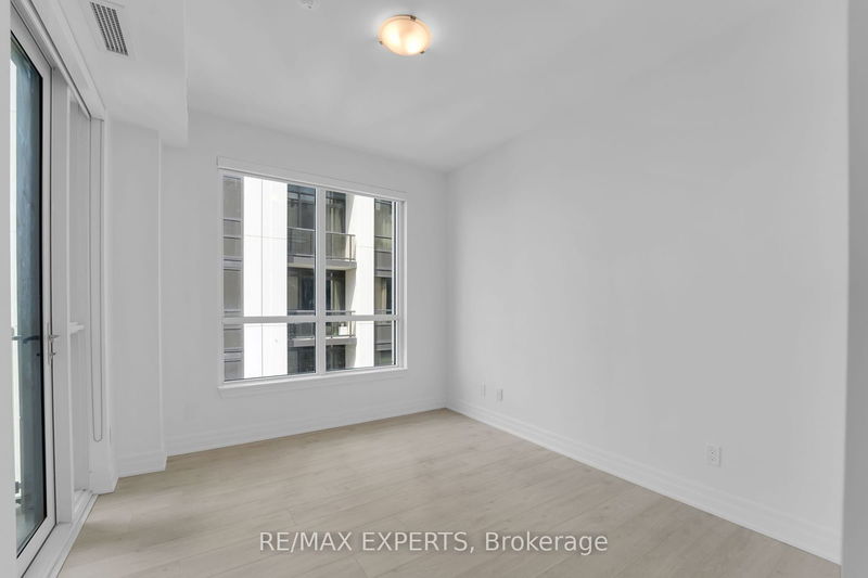  515 - 9075 Jane St  Vaughan, L4K 0L7 | Image 17