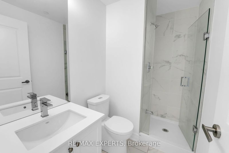  515 - 9075 Jane St  Vaughan, L4K 0L7 | Image 21