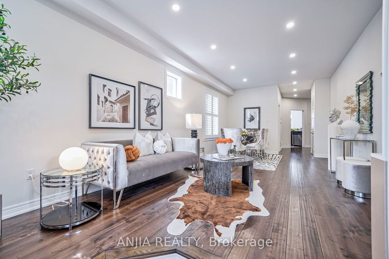 72 Hua Du Ave  Markham, L6C 0R2 | Image 3