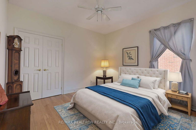 6 Arnie's Chance   Whitchurch-Stouffville, L4A 1M7 | Image 22