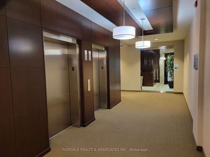 200 - 331 Cityview Blvd, Vaughan, L4H 3M3 | Image 2