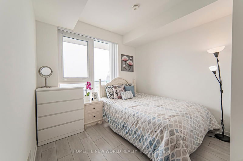  4007 - 5 Buttermill Ave  Vaughan, L4K 0J5 | Image 32