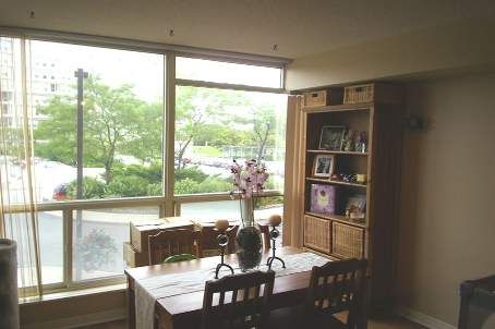 208 - 175 Cedar Ave, Richmond Hill, L4C9V3 | Image 3