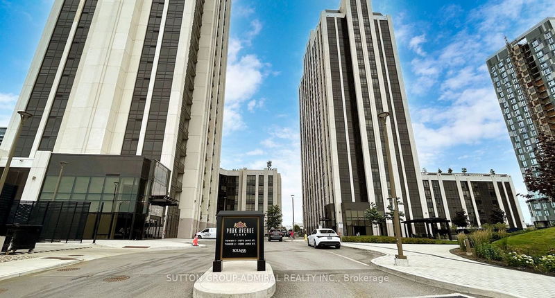 home for lease on 417-9085 Jane Street