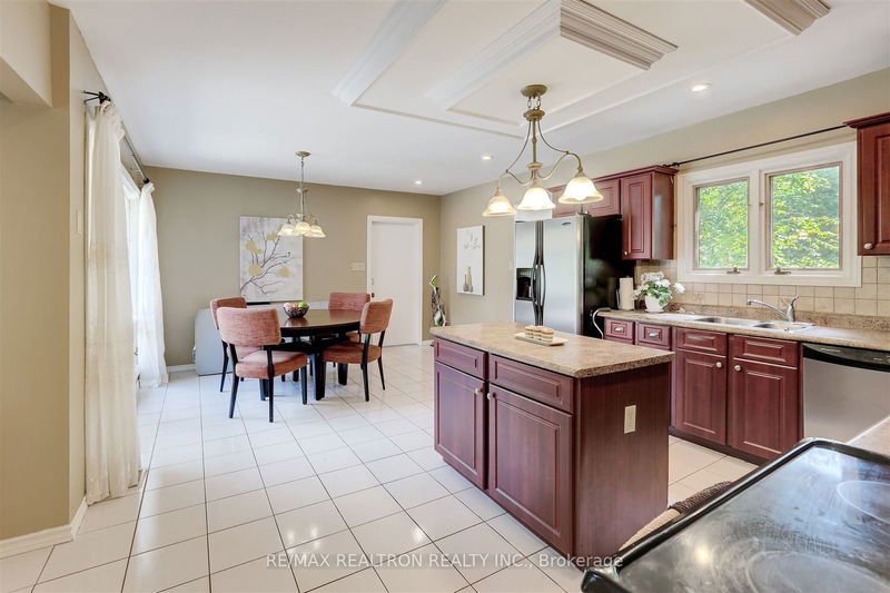 22284 Kennedy Rd  East Gwillimbury, L0G 1R0 | Image 16