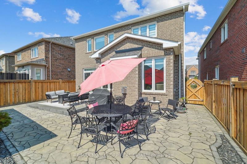 60 Empire Dr  Bradford West Gwillimbury, L3Z 4J1 | Image 37