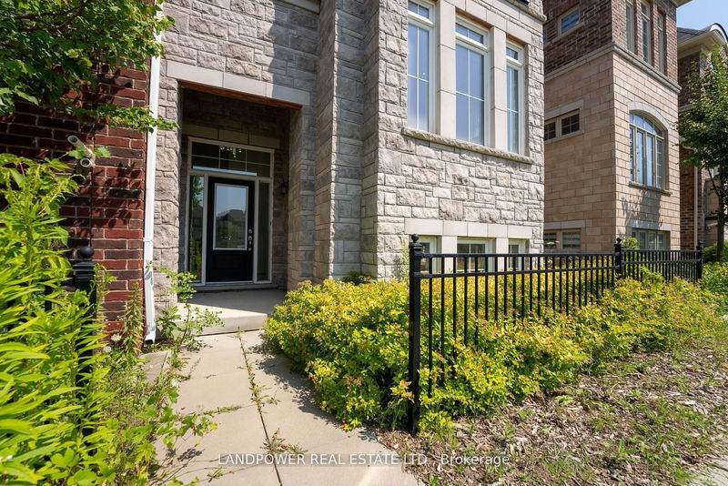 281 Dundas Way  Markham, L6E 0S8 | Image 2