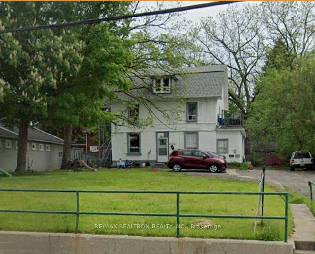 home for lease on Third-15417 Yonge Street