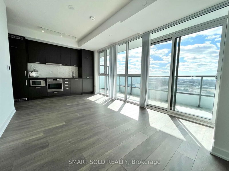 home for sale on 1908-38 Honeycrisp Crescent