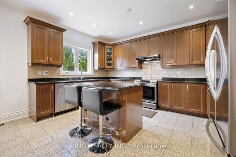 212 19th Ave  Richmond Hill, L4E 3P6 | Image 17