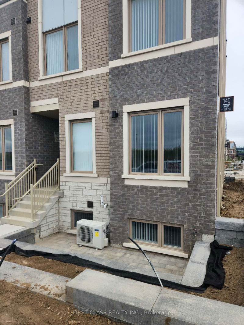 home for lease on 290-140 Honeycrisp Crescent
