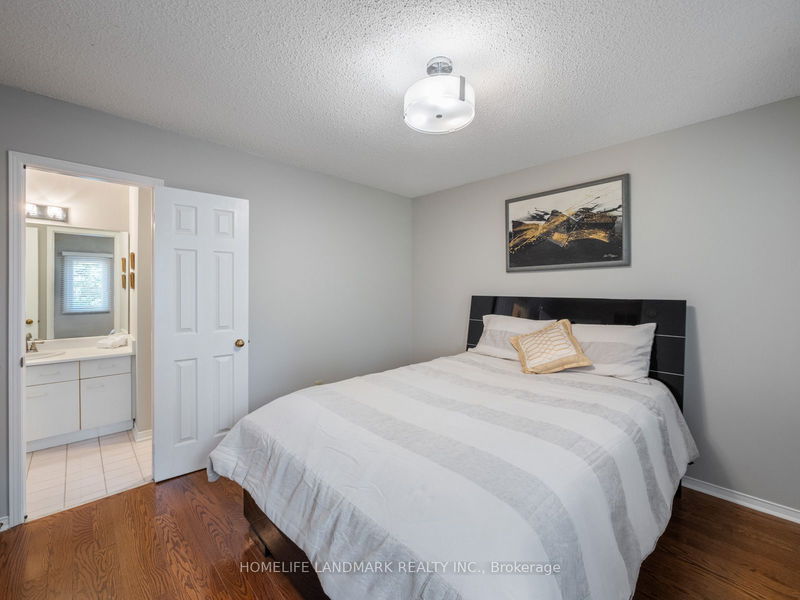 53 Highgrove Cres  Richmond Hill, L4C 7W9 | Image 31