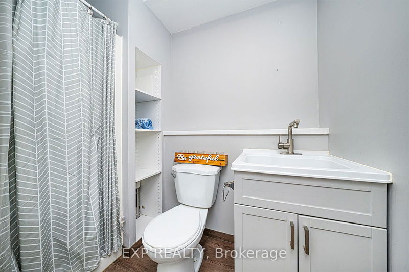 80 Brule Lakeway Rd  Georgina, L0E 1L0 | Image 32