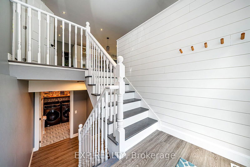 80 Brule Lakeway Rd  Georgina, L0E 1L0 | Image 7