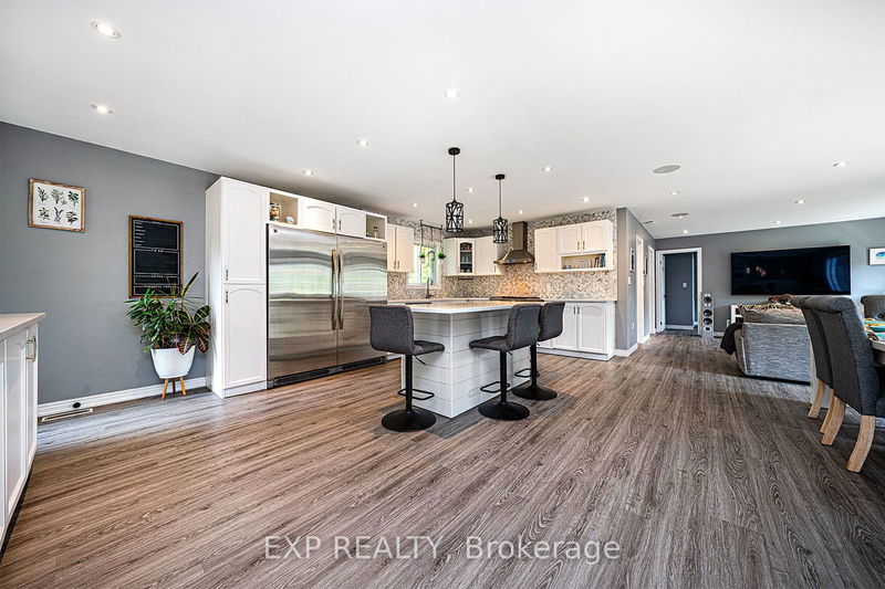 80 Brule Lakeway Rd  Georgina, L0E 1L0 | Image 9