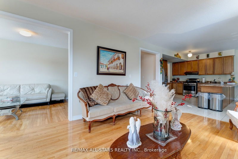 18 Orr Farm Rd  Markham, L6C 0A3 | Image 8