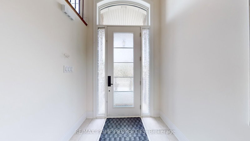 329 Swan Park Rd, Markham, L6E 0H5 | Image 2