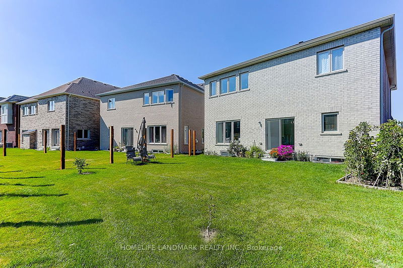 17 Charles White Crt  East Gwillimbury, L0G 1V0 | Image 40